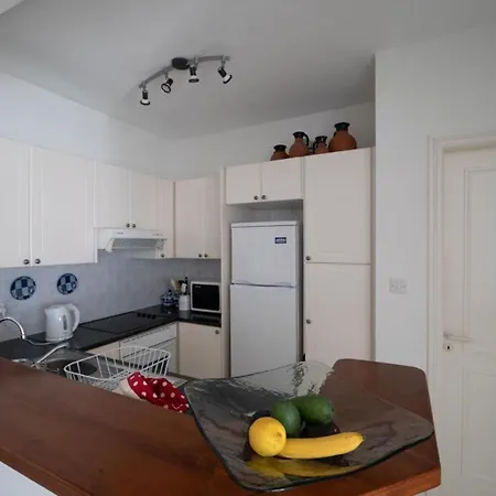 Kings Palace Superb 2 Bed With Sea Views *